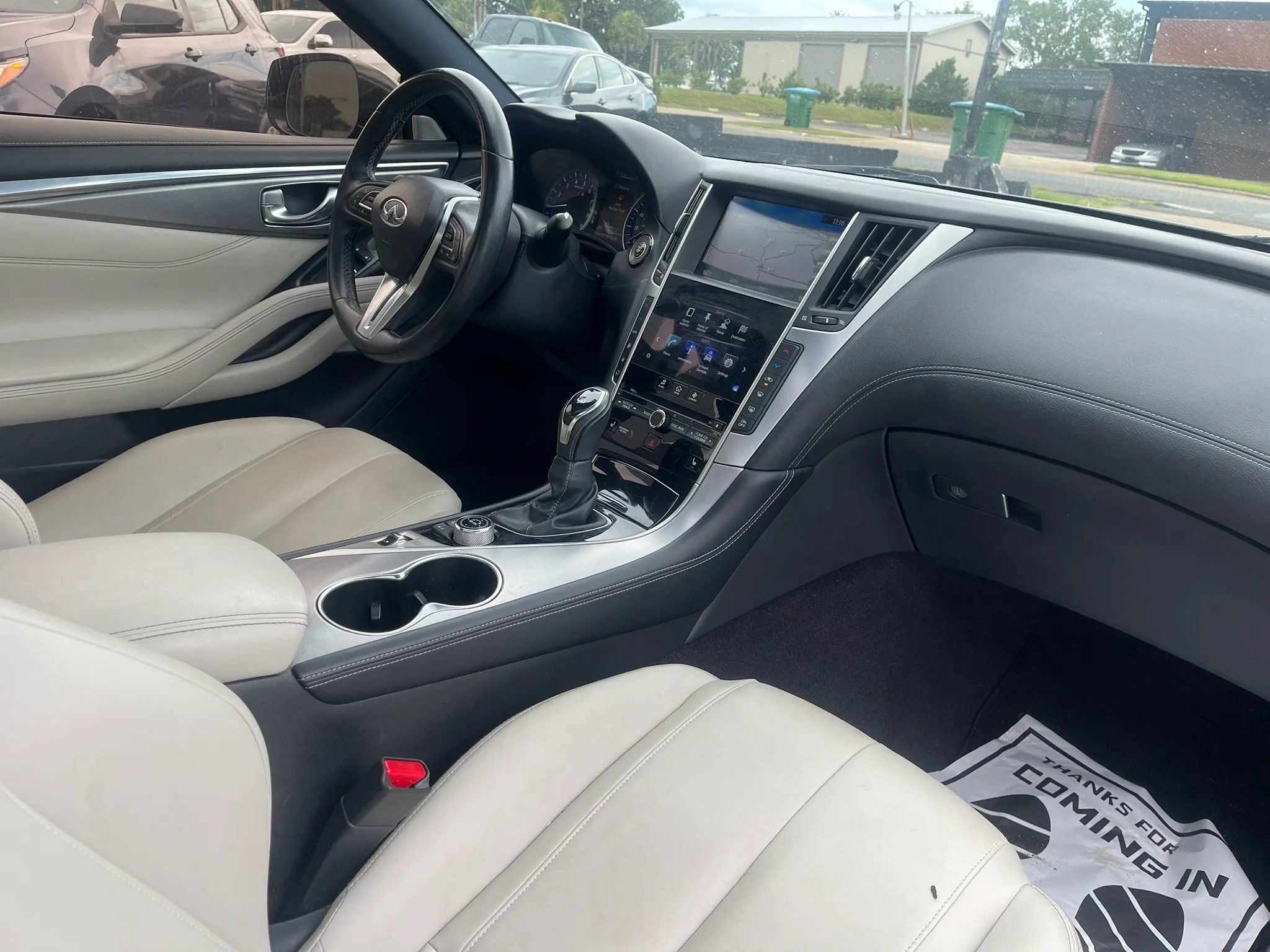 Used 2017 INFINITI Q60 3.0t w/ Premium Plus Package 3.0T RWD image 13