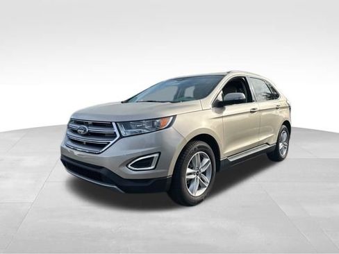 Used 2018 Ford Edge SEL w/ Equipment Group 201A image 2