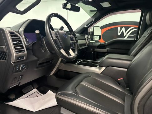 Used 2020 Ford F450 Platinum w/ FX4 Off-Road Package AWD/4WD image 10