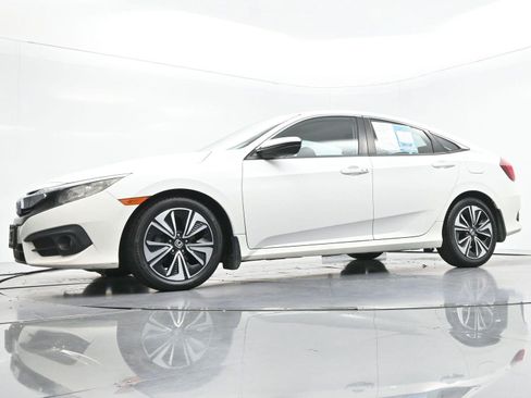 Used 2017 Honda Civic EX-T image 43