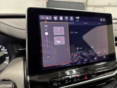 Used 2024 Jeep Compass Limited w/ Sun and Sound Group image 8