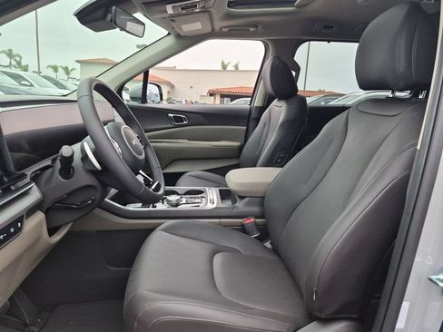 New 2026 Kia Carnival SX FWD image 20