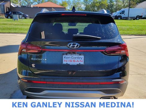 Used 2023 Hyundai Santa Fe SEL image 4
