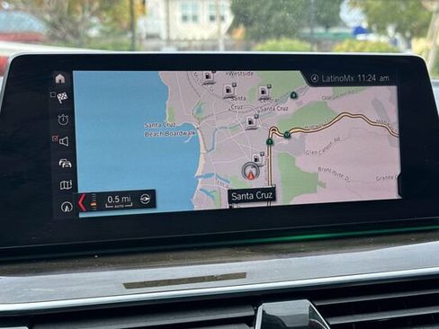 Used 2019 BMW 530i w/ Convenience Package image 18