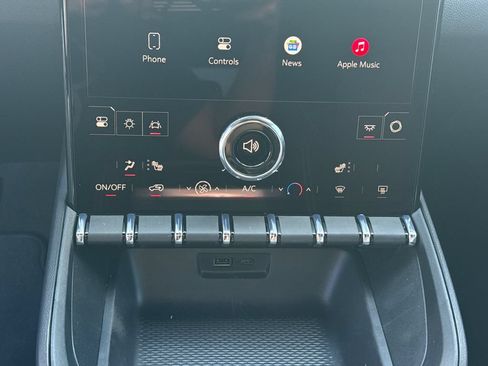 New 2027 GMC Terrain Elevation w/ Technology Package II AWD/4WD image 24