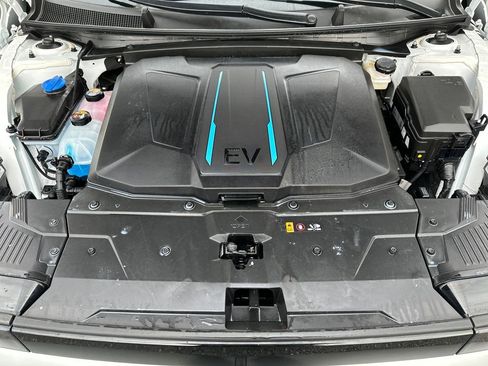 Certified 2023 Hyundai Ioniq 5 SE image 12