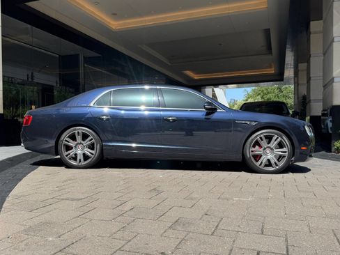 Used 2017 Bentley Flying Spur S V8 AWD/4WD image 5