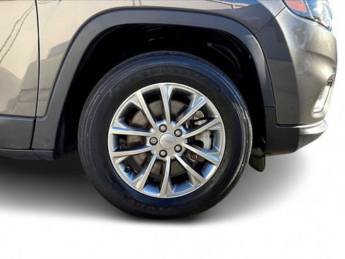 Certified 2022 Jeep Cherokee Latitude Lux w/ Sun & Sound Group image 32