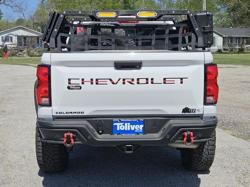Used 2024 Chevrolet Colorado ZR2 w/ ZR2 Bison Edition image 8