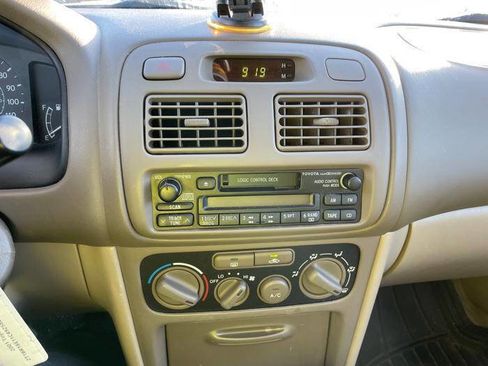 Used 2001 Toyota Corolla CE image 33