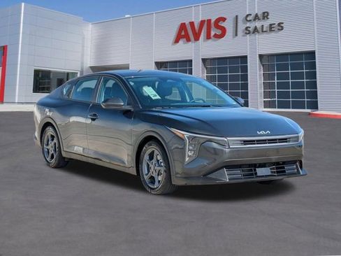 Used 2025 Kia K4 FWD image 3