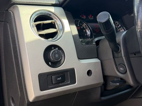 Used 2014 Ford F150 FX4 w/ Equipment Group 402A Luxury AWD/4WD image 13