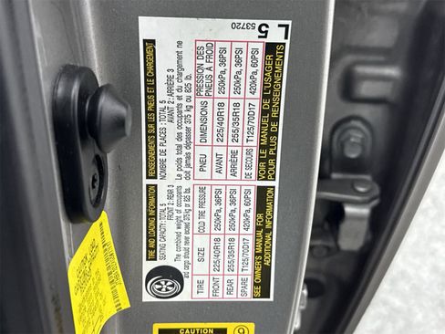 Used 2016 Lexus IS 200t image 43