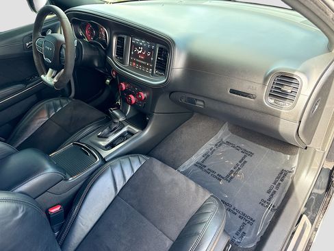 Used 2022 Dodge Charger SRT Hellcat w/ Harman/Kardon Audio Group RWD image 12