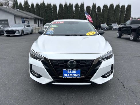 Used 2021 Nissan Sentra SR image 3