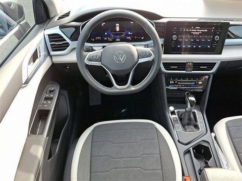 New 2025 Volkswagen Taos SE image 8