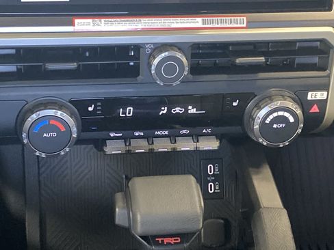 New 2026 Toyota Tacoma TRD Off-Road AWD/4WD image 18