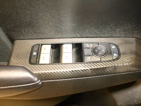 Used 2025 Mitsubishi Outlander ES image 39