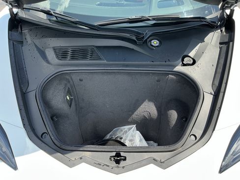 Used 2023 Chevrolet Corvette Stingray w/ Z51 Performance Package image 21