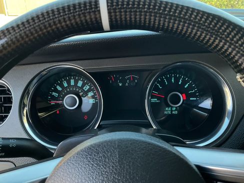 Used 2014 Ford Mustang Coupe RWD image 25