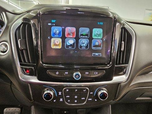 Used 2019 Chevrolet Traverse LT FWD image 20
