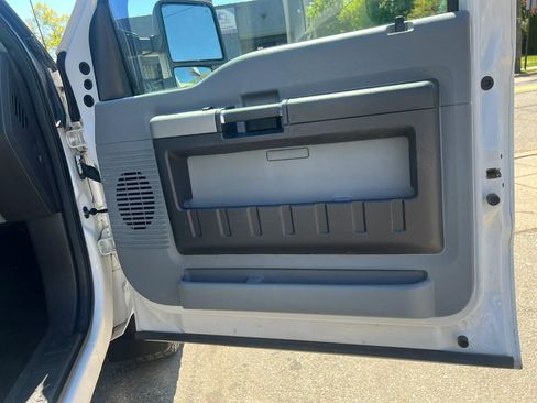 Used 2015 Ford F250 XLT AWD/4WD image 26