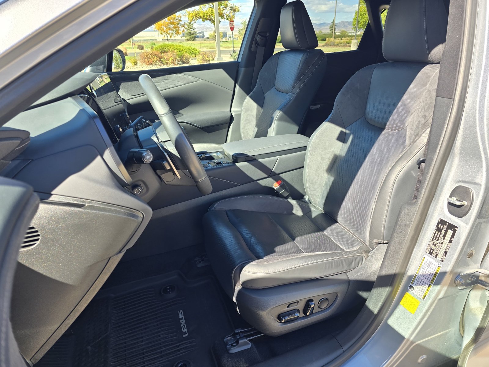 Used 2023 Lexus RX 350 AWD w/ Cold Area Package image 13