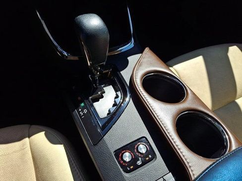 Used 2015 Toyota Avalon XLE Premium FWD image 19