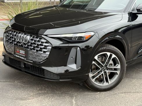 Certified 2025 Audi Q5 Premium w/ Convenience Package AWD/4WD image 1