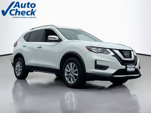 Used 2017 Nissan Rogue SV AWD/4WD image 1