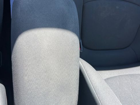 Used 2020 Toyota Corolla LE image 32