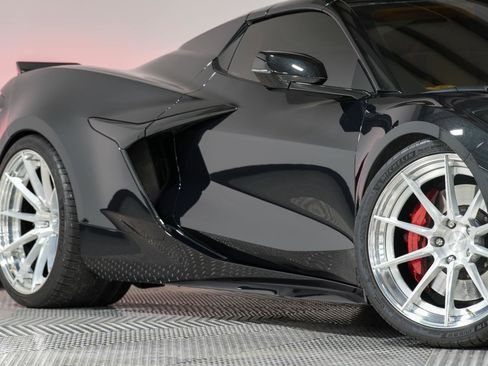 Used 2024 Chevrolet Corvette Z06 image 3