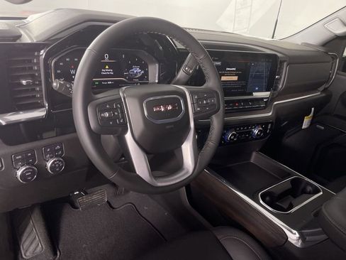 New 2025 GMC Sierra 2500 SLT w/ SLT Premium Package image 10