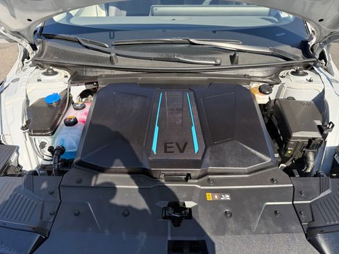 Used 2024 Hyundai Ioniq 5 SEL RWD image 20