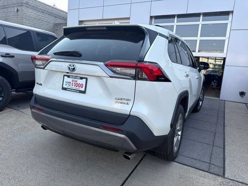 Used 2021 Toyota RAV4 Limited AWD/4WD image 5