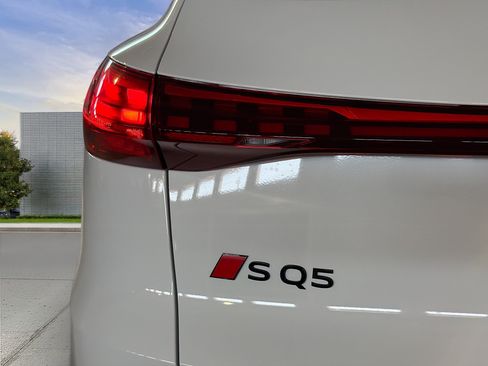 New 2026 Audi SQ5 Premium Plus AWD/4WD image 10