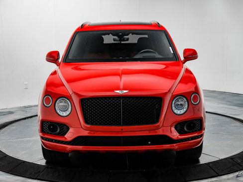 Used 2019 Bentley Bentayga image 26