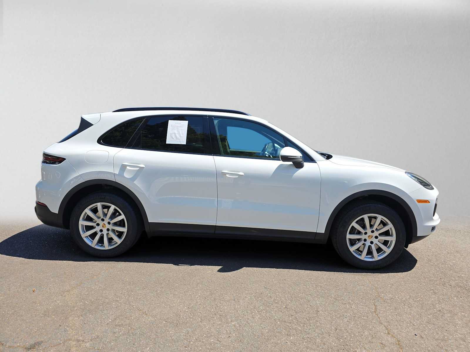 Used 2021 Porsche Cayenne AWD/4WD image 2