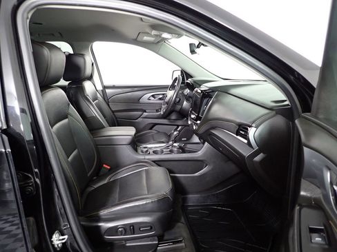 Used 2019 Chevrolet Traverse Premier w/ LPO, Blackout Package AWD/4WD image 43