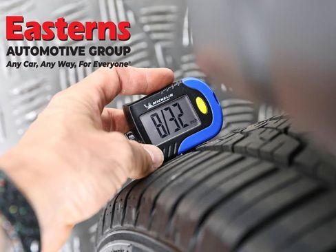 Used 2023 Hyundai Venue Limited image 30