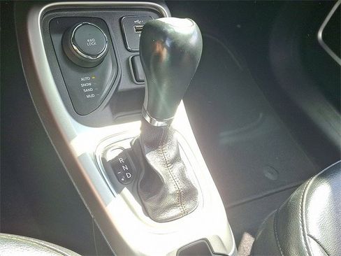 Certified 2020 Jeep Compass Latitude image 14