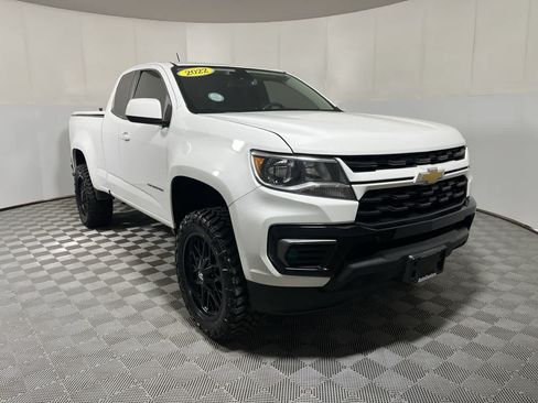 Used 2022 Chevrolet Colorado LT w/ Fleet Safety Package RWD image 2