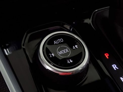 Used 2023 Chevrolet Colorado Trail Boss image 22