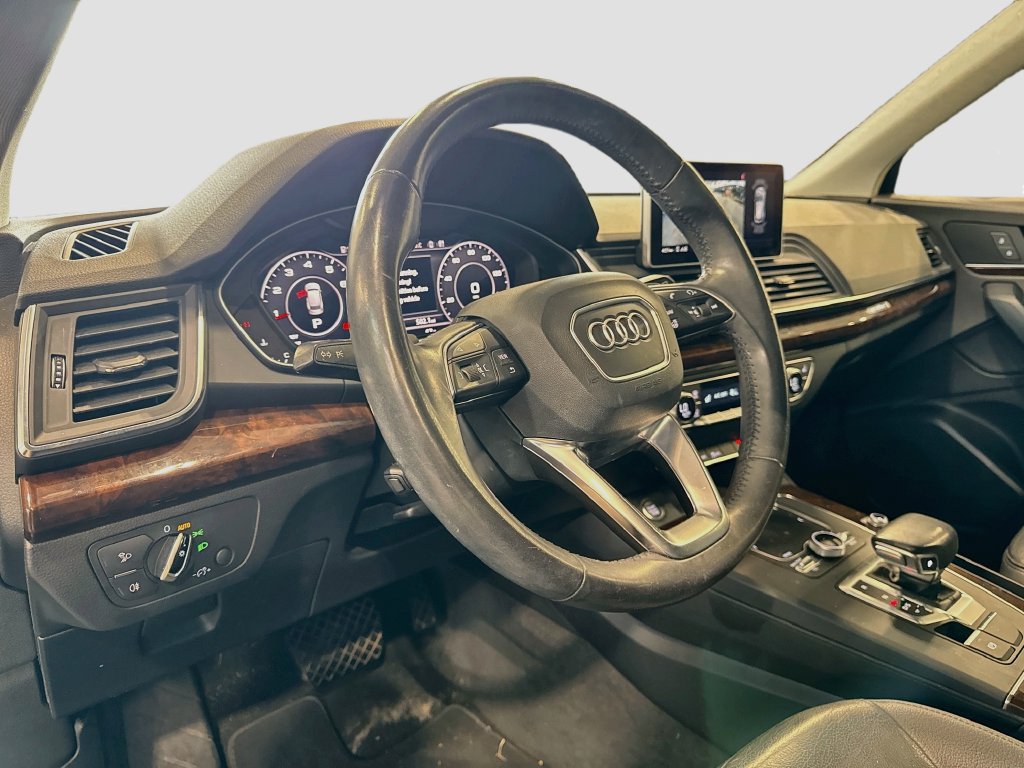 Used 2018 Audi Q5 2.0T Premium Plus w/ Premium Plus Package AWD/4WD image 9