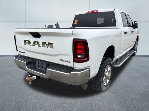 Used 2025 RAM 2500 Big Horn AWD/4WD image 4
