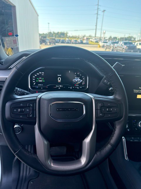 Used 2025 GMC Sierra 2500 Denali w/ Technology Package AWD/4WD image 28
