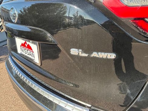 Used 2020 Nissan Murano SL w/ Moonroof Package AWD/4WD image 9