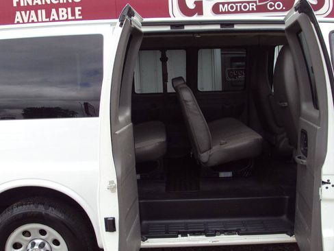 Used 2013 Chevrolet Express 1500 LS AWD/4WD image 10