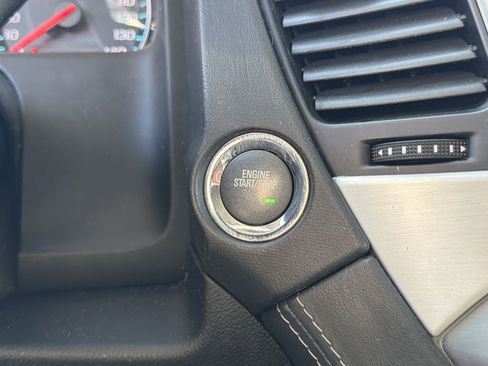 Used 2019 GMC Yukon XL SLT image 24