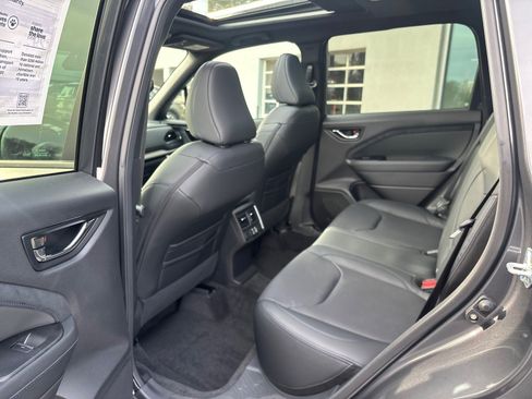 New 2026 Subaru Forester Limited image 35